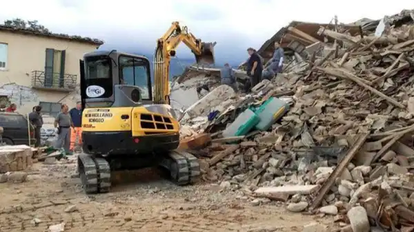 Earthquake Hits Town in Italy